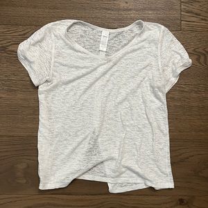 Ivivva white top fits womens Small